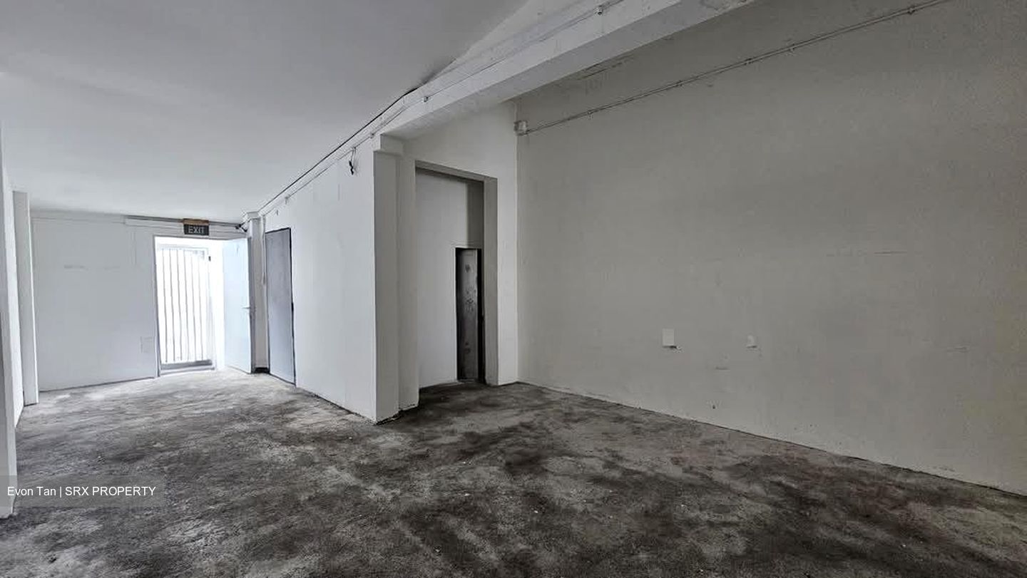 Geylang Road (D14), Shop House #528134001